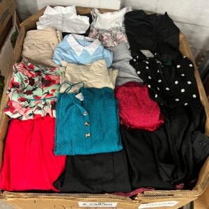 Alternative view of Mixed Apparel Liquidation Pallet – 400 Pieces
